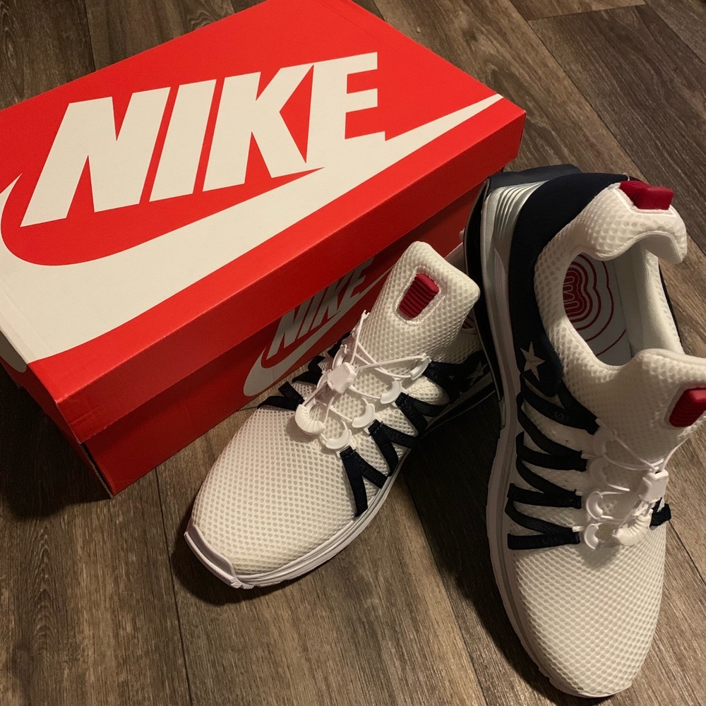 ❗️SOLD Nike Shox Gravity Metallic Silver-White